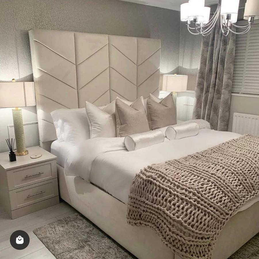 The Kingston Bed, Cream